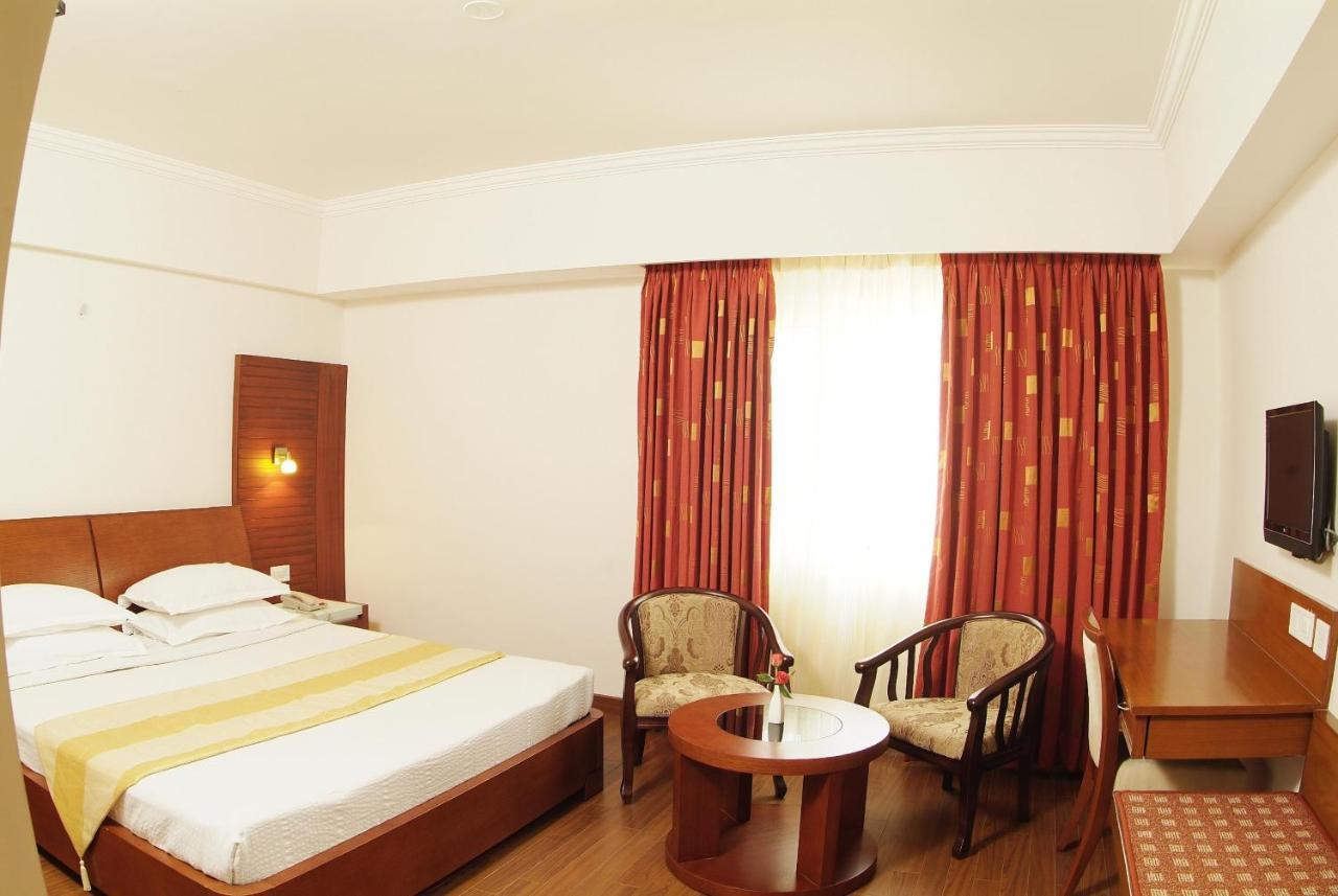 Parijatha Gateway Otel Bangalore Dış mekan fotoğraf